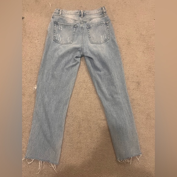 Light wash ripped pacsun jeans - Picture 2 of 3
